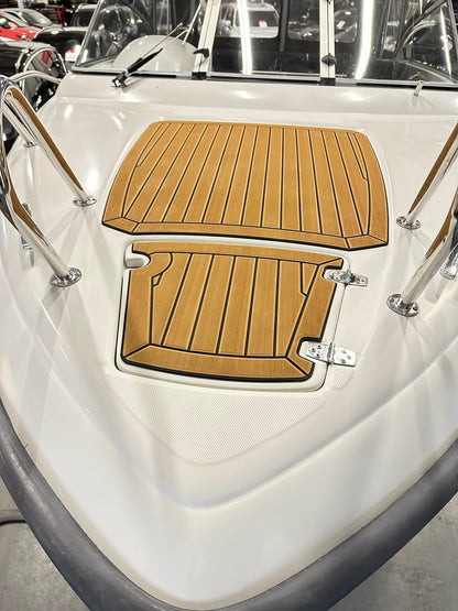 Askeladden 605 Explorer med komplett EVA Teak/Sort Foamdeck pakke fra Sandøy Båtdekk ( Fordekk )