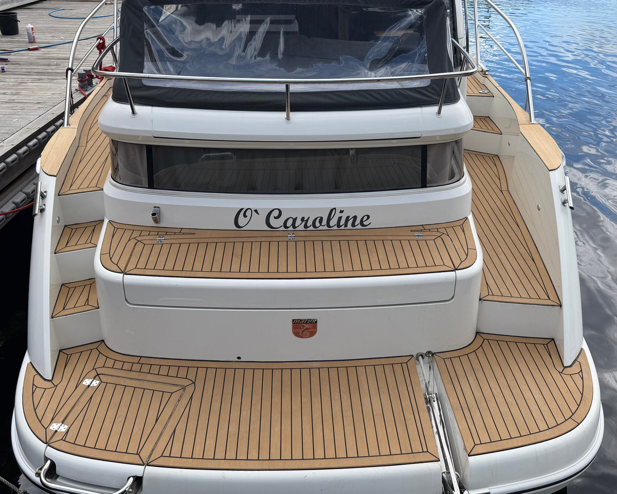 Flexiteek båtdekk til Marex 320 Aft Cabin Cruiser Sandøy Båtdekk